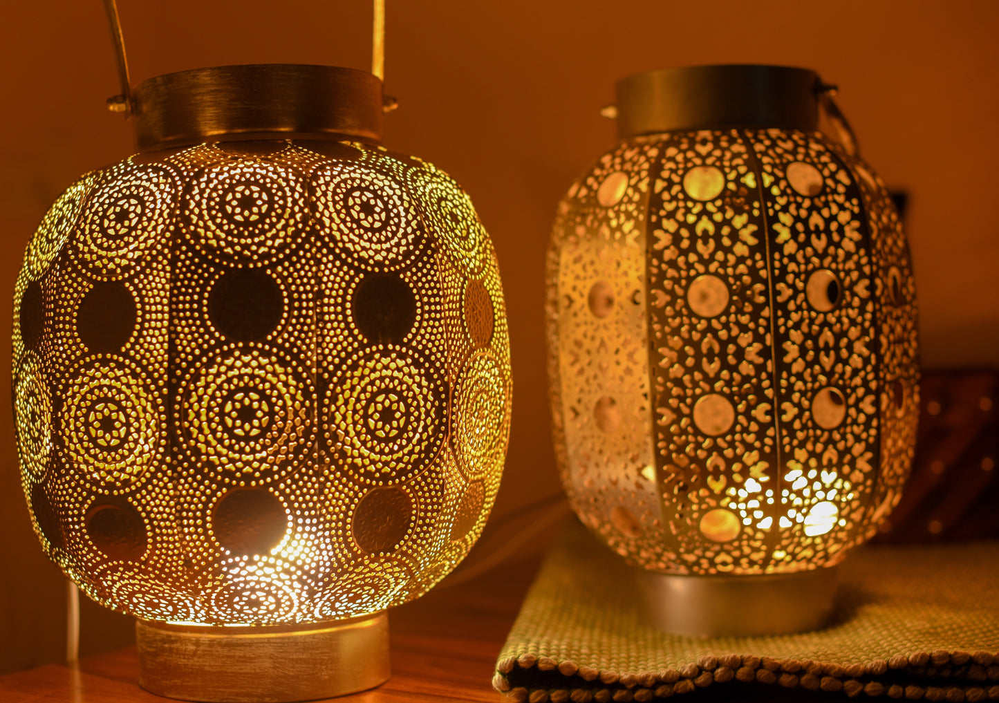 Metal Medium Lantern (Golden) Makran Lantern (Dotted)