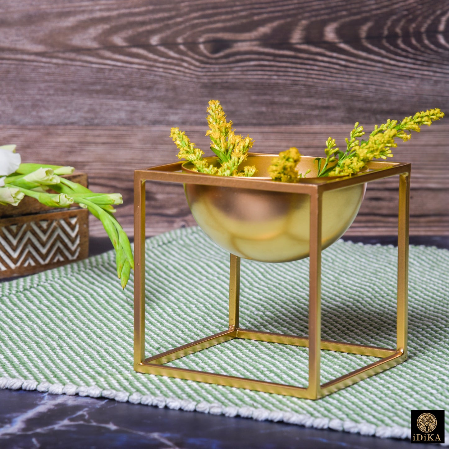 Golden Planter